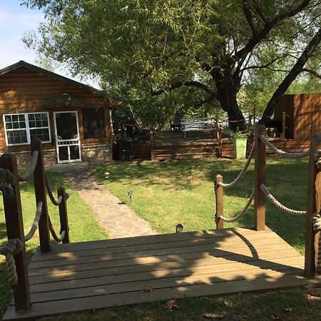 Whip Or Wheel Cabins Holdenville 외부 사진